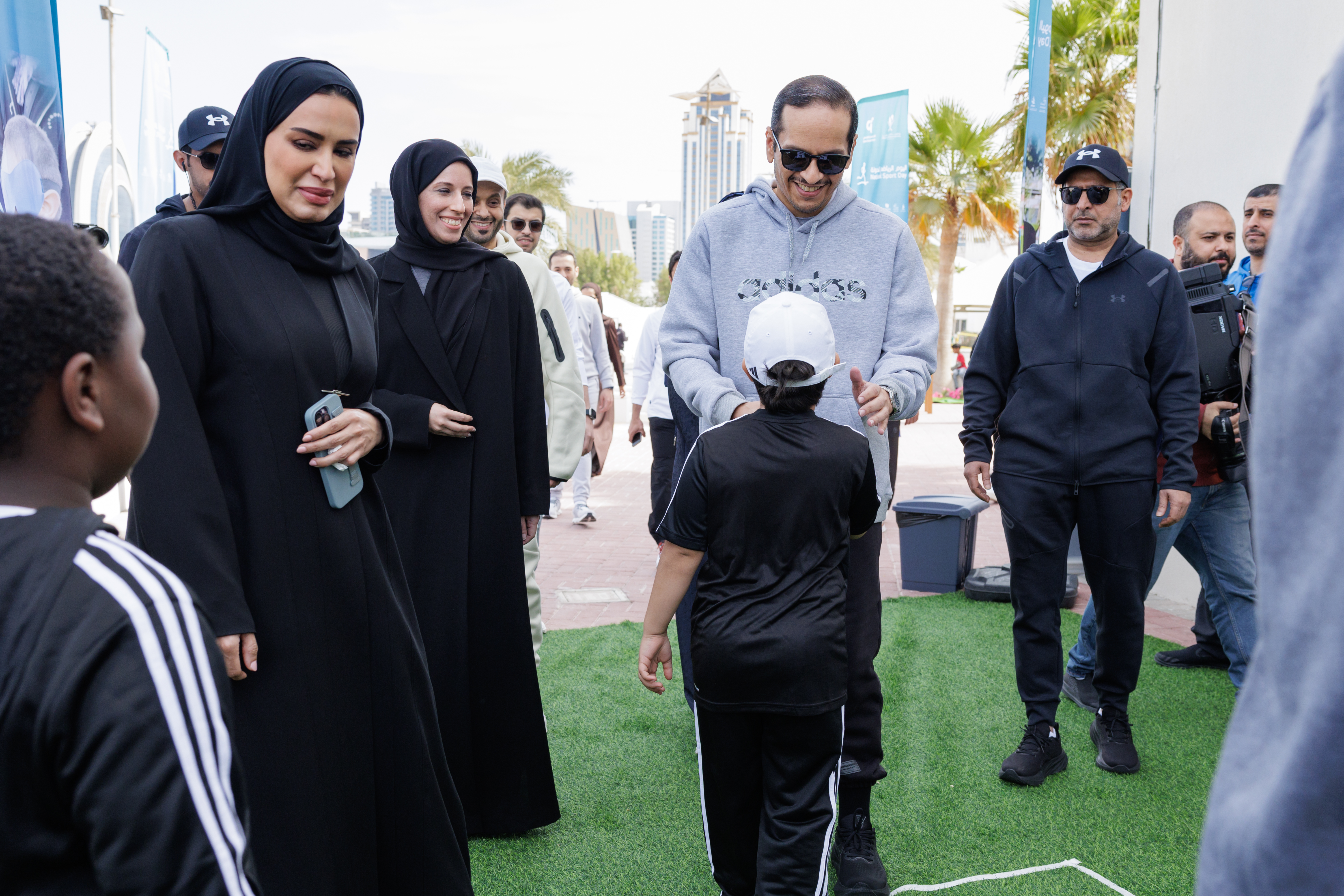 معالي رئيس مجلس الوزراء يُشارك سعادة وزير التنمية الاجتماعية والأسرة في فعاليات اليوم الرياضي للدولة 2025 